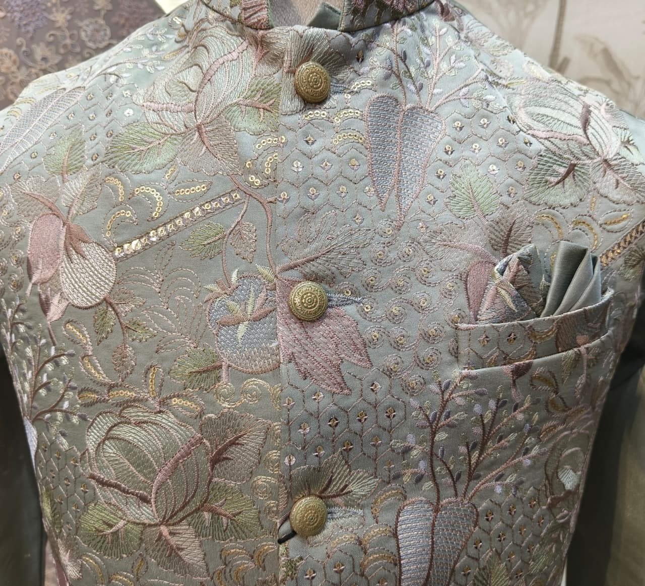 Resham Goldline Kurta Set
| Waak