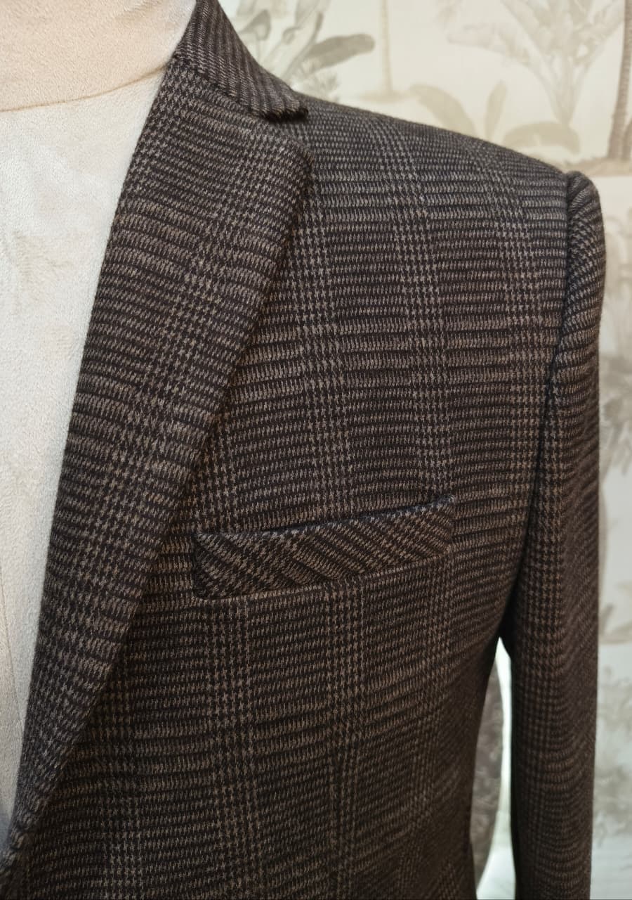 Royal Cocoa Blazer
- Brown | Waak