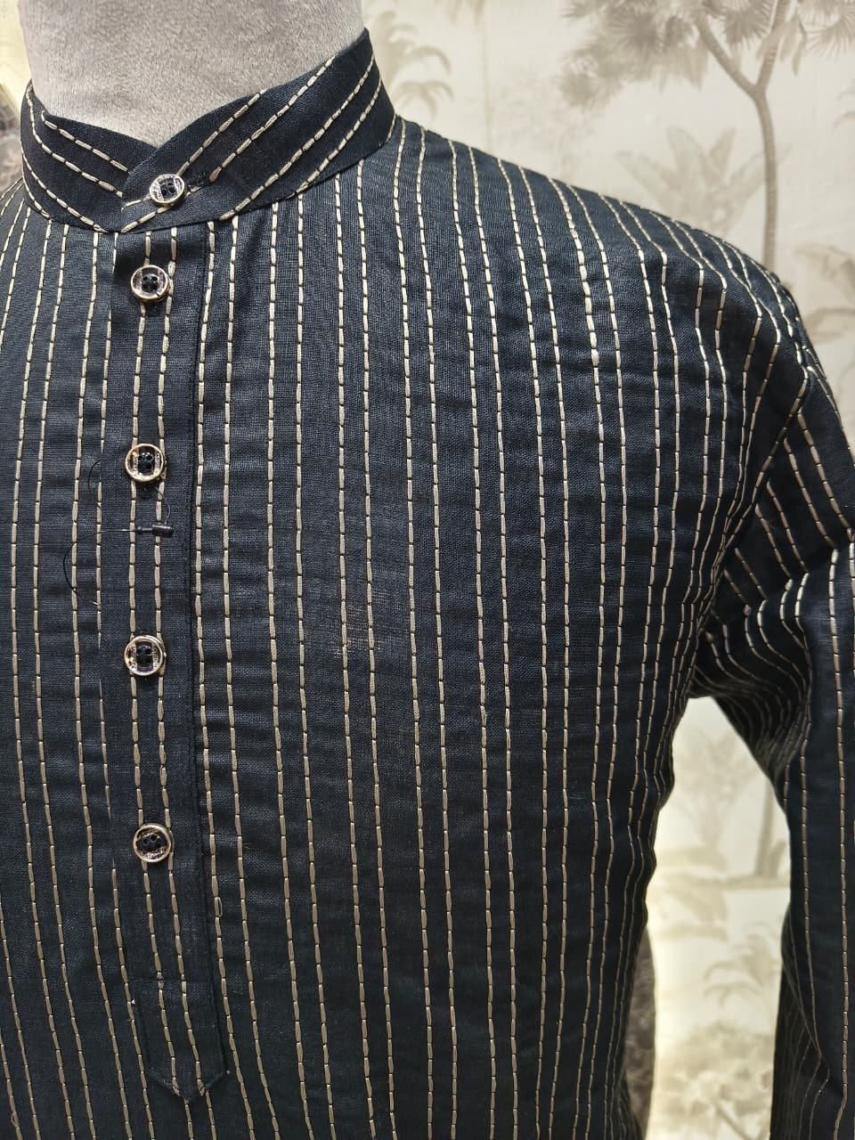 Sadabahaar - Linen Embroidery Kurta | Waak